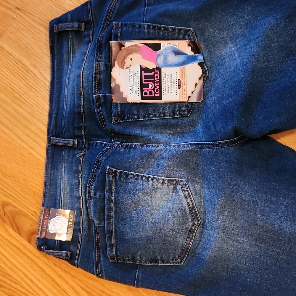 Jr. Enhancing butt jeans - Picture 6 of 6